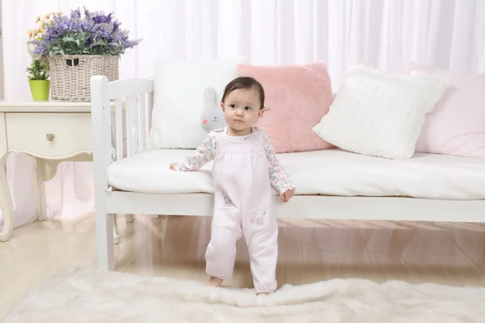 Мягкая одежда для маленьких девочек 2 шт. стеганый жаккардовый комбинезон с