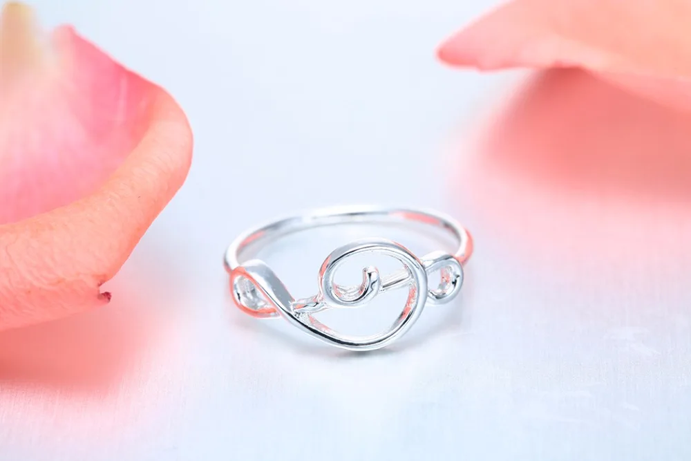 Музыкальная лампа Chandler с высоким разрезом Женская Минималистичная хипстерская