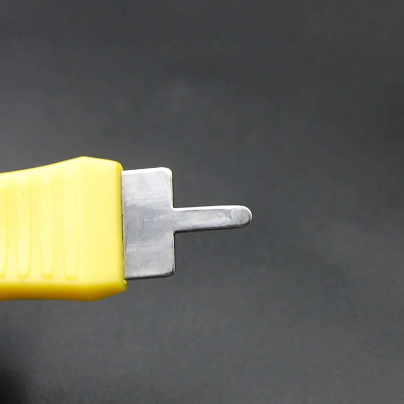 Инструмент для разборки автомобильного пульта дистанционного управления