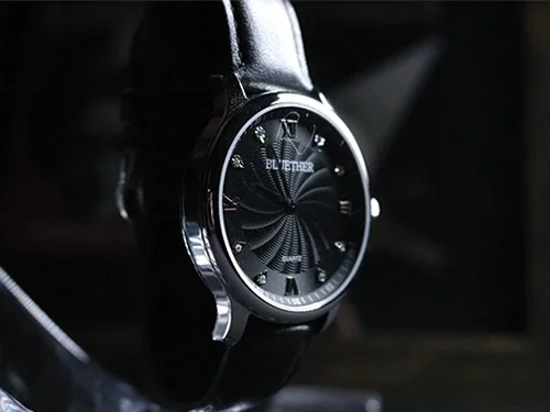 Silver Infinity Watch V2-пульт дистанционного управления магические трюки крупным планом для уличного предсказания времени магический ментализм иллюзии трюк реквизит аксессуары - Цвет: Silver