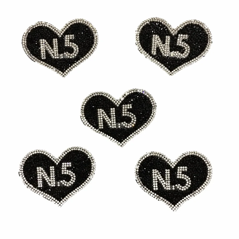 Новинка 2019 3d Стразы Hearted No 5 нашивок для одежды утюжок на бусинах патч 8 5x6 6 см