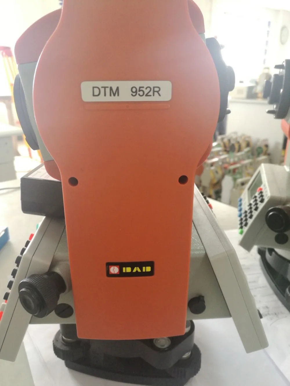 DTM-952R операционная система Windows CE общая станция/400 м без отражателя/600 м без отражателя для опций