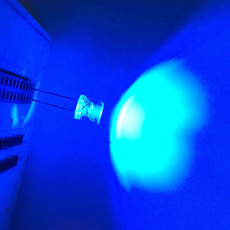100шт 5мм плоские широкоугольные белого света лампы LED, ультра яркие светодиоды F5mm - Испускаемый цвет: Синий