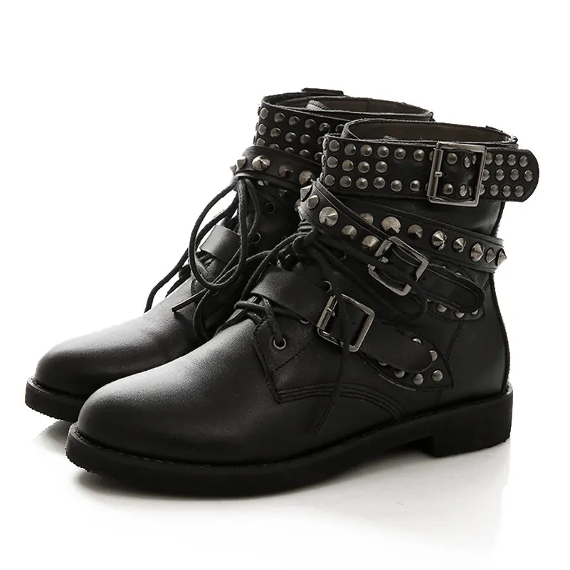Black 3 Buckles Зимние женские ботильоны с заклепками на платформе с низким блочным каблуком и круглым носком из искусственной кожи; кружевной ремень с заклепками и пряжкой; короткие сапоги для мотоцикла - Цвет: Black 3 Buckles
