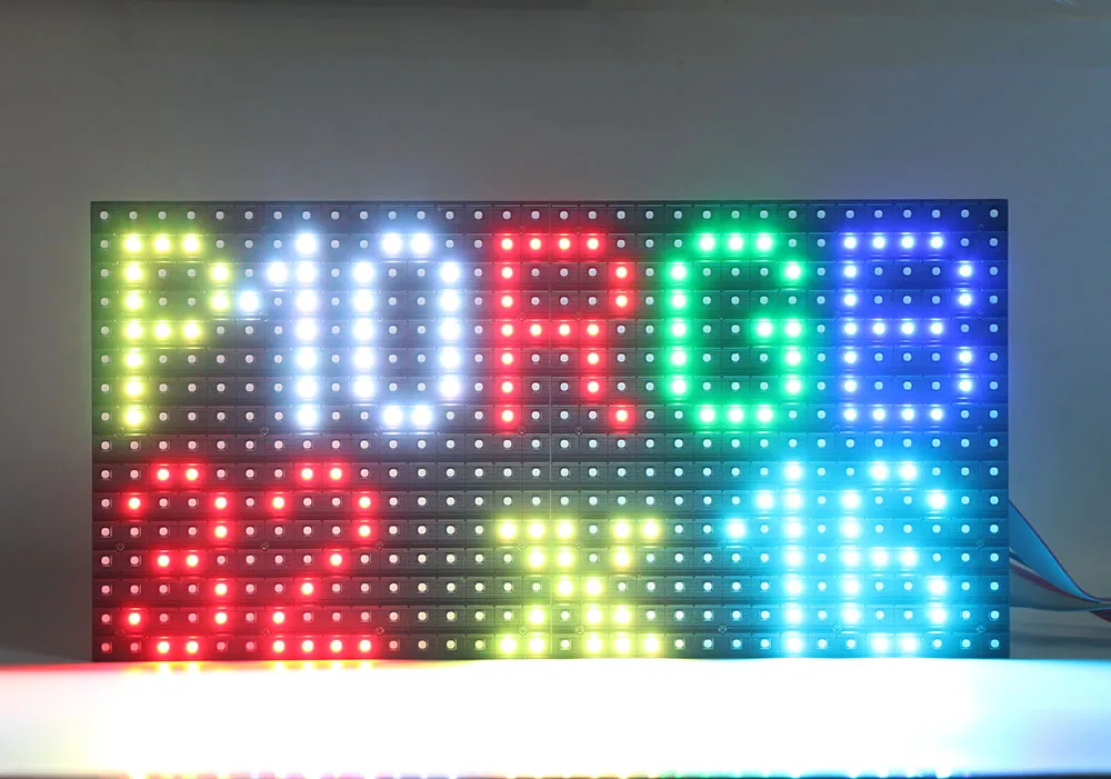 Светодиодная наружная видео настенная монтажная панель P10 полноцветные