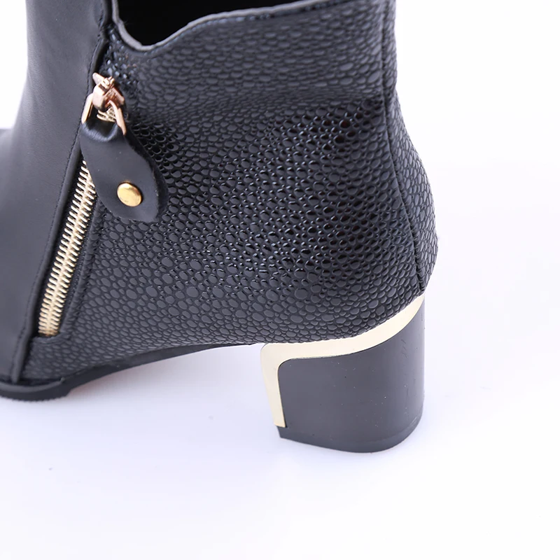 2018 Новый Модная Весенняя женская обувь ботинки martin на высоком каблуке с пряжками