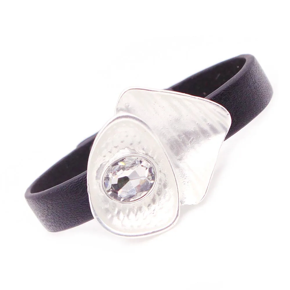 

D&D Fashion Women Leather Bracelet Rhinestone Bar Charm Bohemian Leather Female Bracelets in 6 Colors