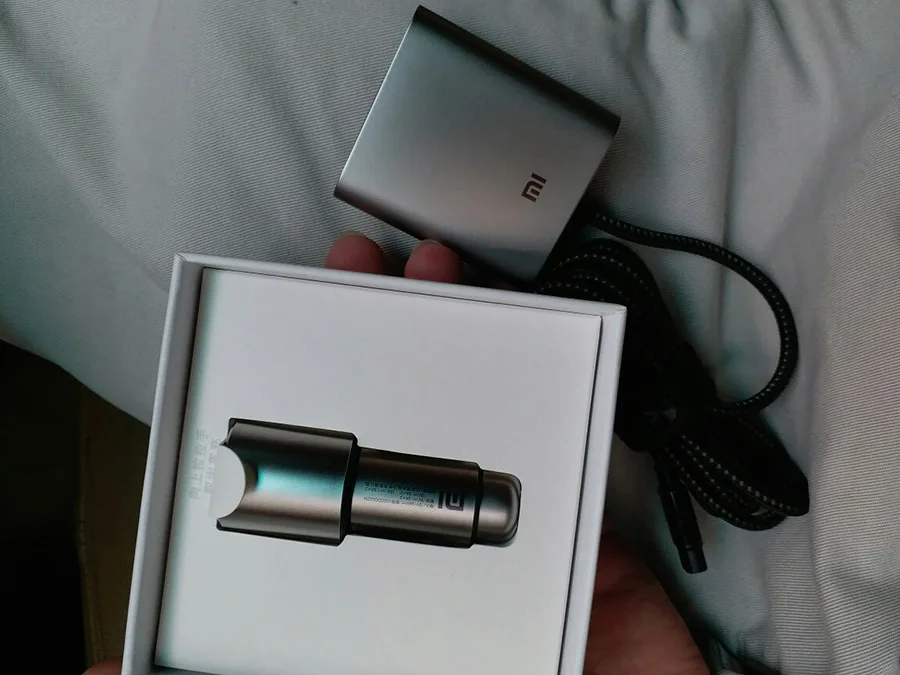Оригинальное автомобильное зарядное устройство Xiaomi QC3.0 быстрая версия Расширенный аксессуар USB-A USB-C двухпортовый Выход Smart