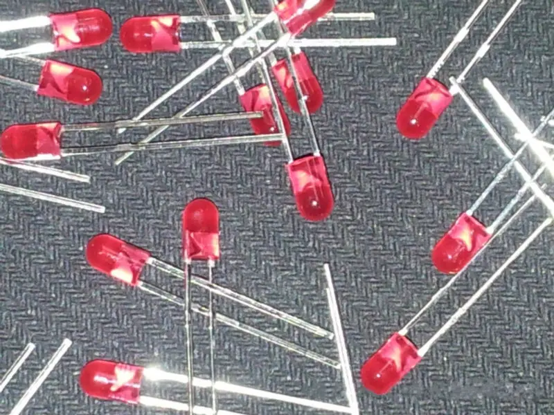 3 мм Светодиодные светоизлучающие диоды красное свечение красный свет