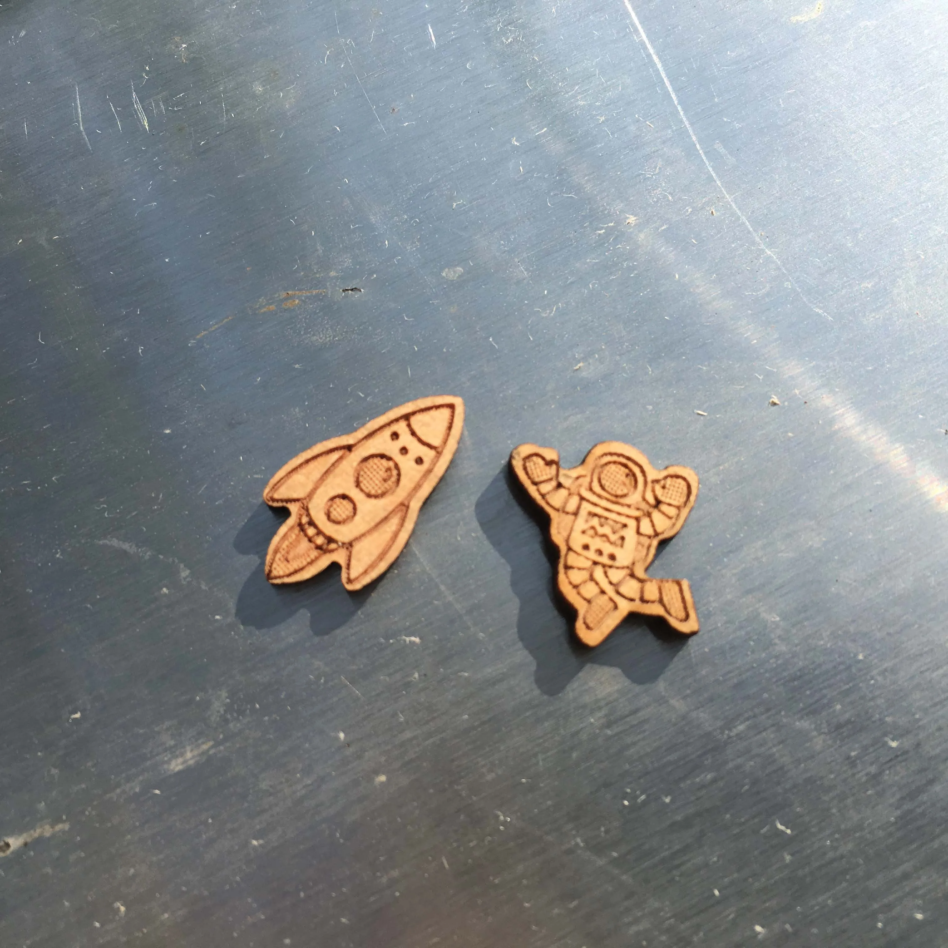 Деревянные серьги ручной работы с космонавтом ракетой и 1 пара|earring x|x earringsearrings