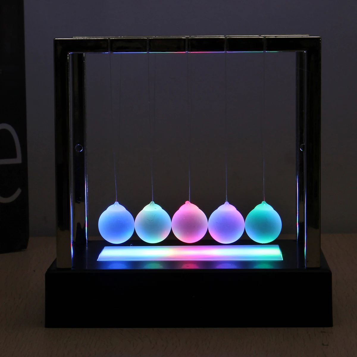 Люлька LBLA Newtons светодиодная Светильник ка кинетика энергия для дома и офиса