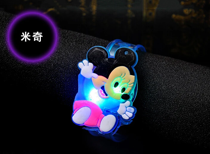 Светодиодное освещение детский браслет на запястье подарок день рождения