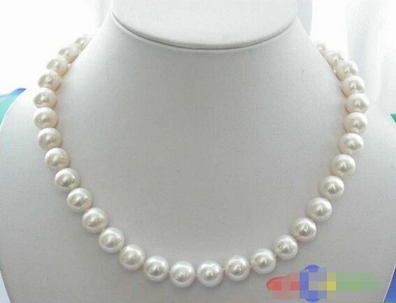 

17" 10-11mm white ROUND FRESHWATER PEARL NECKLACE