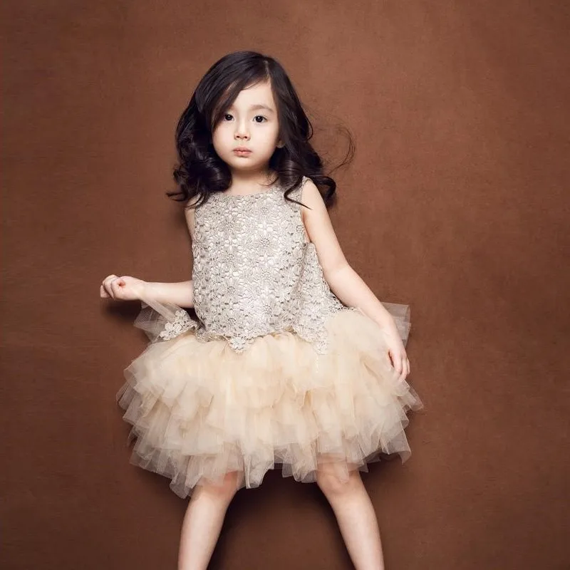 Элегантное короткое платье с цветочным узором для девочек на свадьбу кружевное