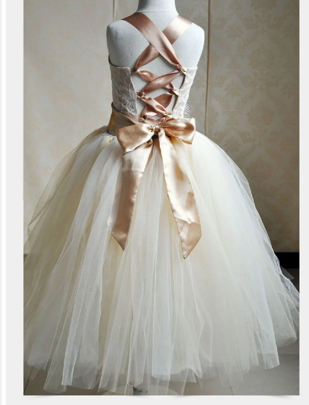 Женское свадебное платье с цветочным принтом без рукавов поясом и бантом 2018 |