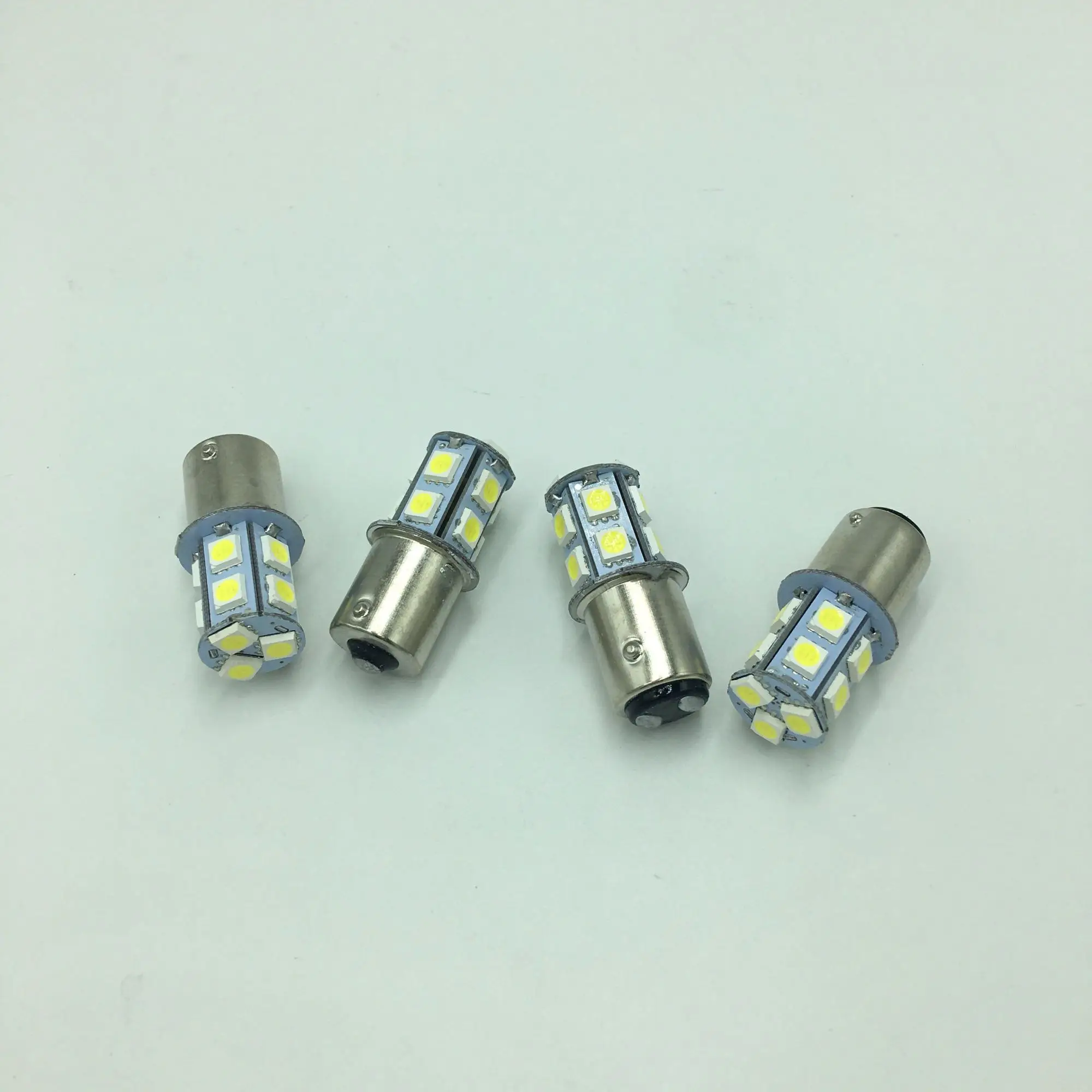2шт 24В 1156 1157 13smd Белый Новый светодиодный фонарь для руля cob высокомощная