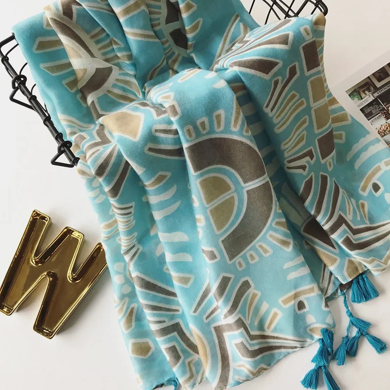 

2017 Fashion Women Geometry Pattern Tassel Scarves And Shawls Abstract Print Wrap Hijab Wholesale 10pcs/LOT Free Shipping