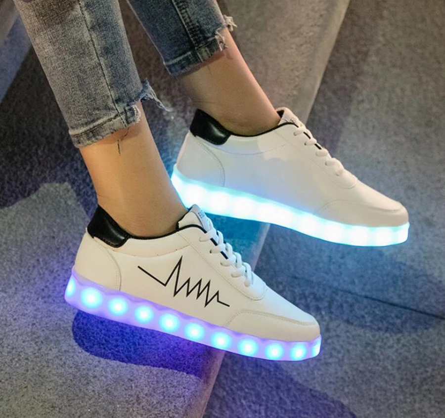 Мужские и женские ботинки The Ghost Step Корейская версия мужская обувь легкая с USB