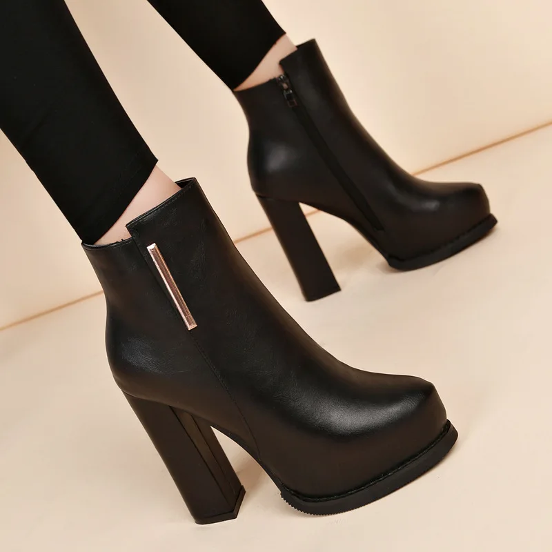 Black plus velvet Новые ботинки martin на Высоком толстом каблуке; короткие ботинки в британском стиле; бархатные женские ботильоны на толстой подошве - Цвет: Black plus velvet