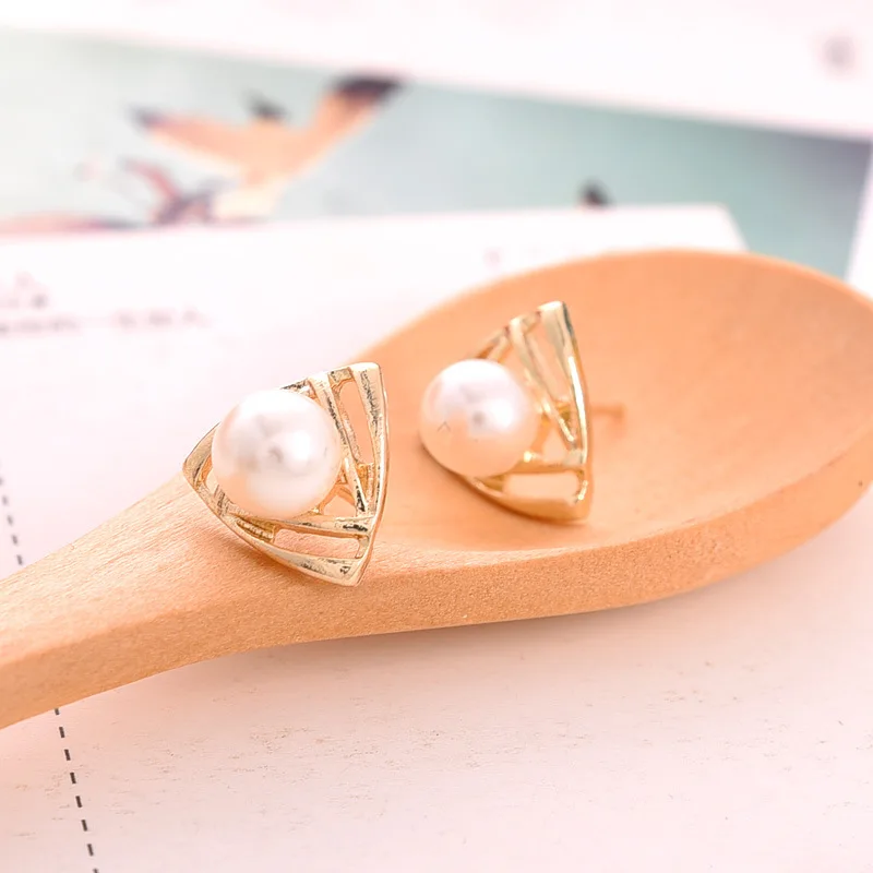 2018 модные серьги-гвоздики с большим жемчугом золотого и серебряного цвета для