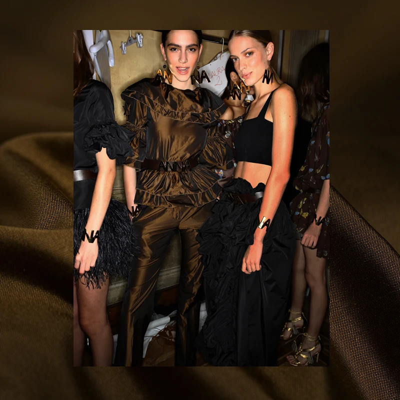 Однотонная и блестящая золотисто-коричневая тафта шелковая ткань 20 momme тяжелая