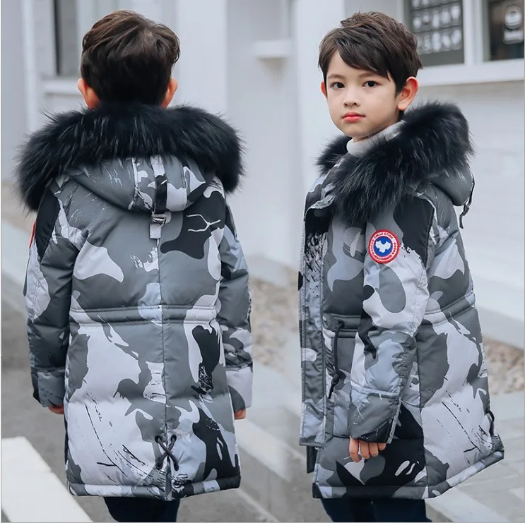 Детская зимняя утепленная куртка длинное пальто с капюшоном и натуральным мехом