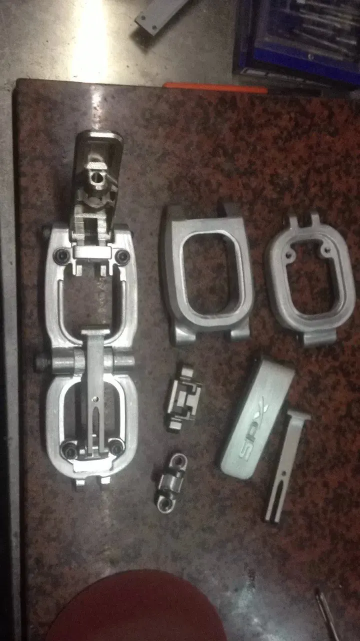 Изготовленные на заказ металлические детали для станков с ЧПУ | Инструменты