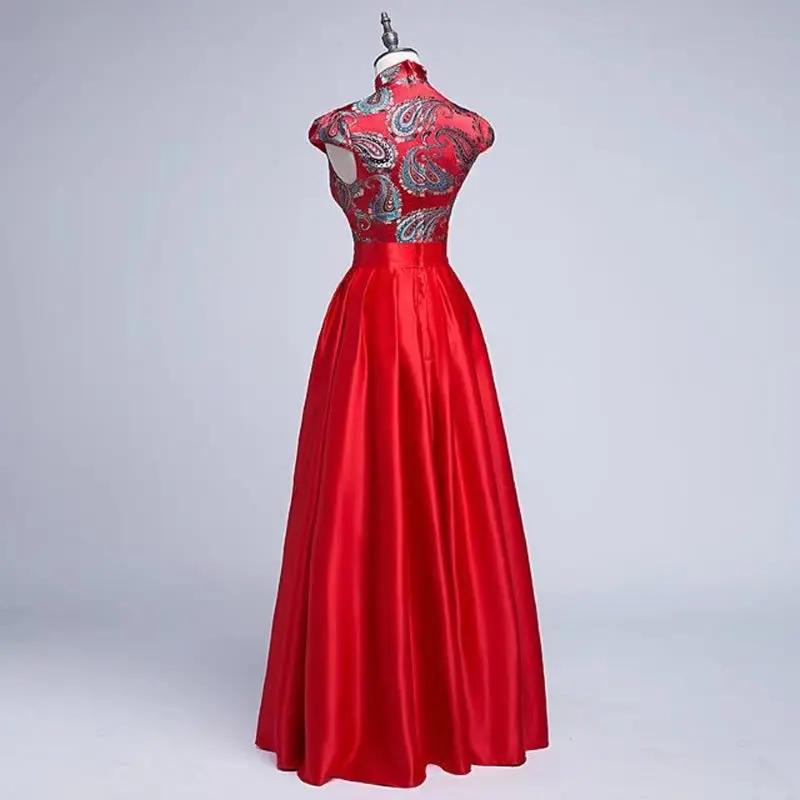 Женское длинное вечернее платье Ципао красное китайское традиционное шелковое в