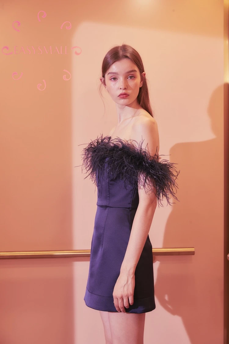 Женское летнее платье с открытой спиной и перьями страуса | Женская одежда