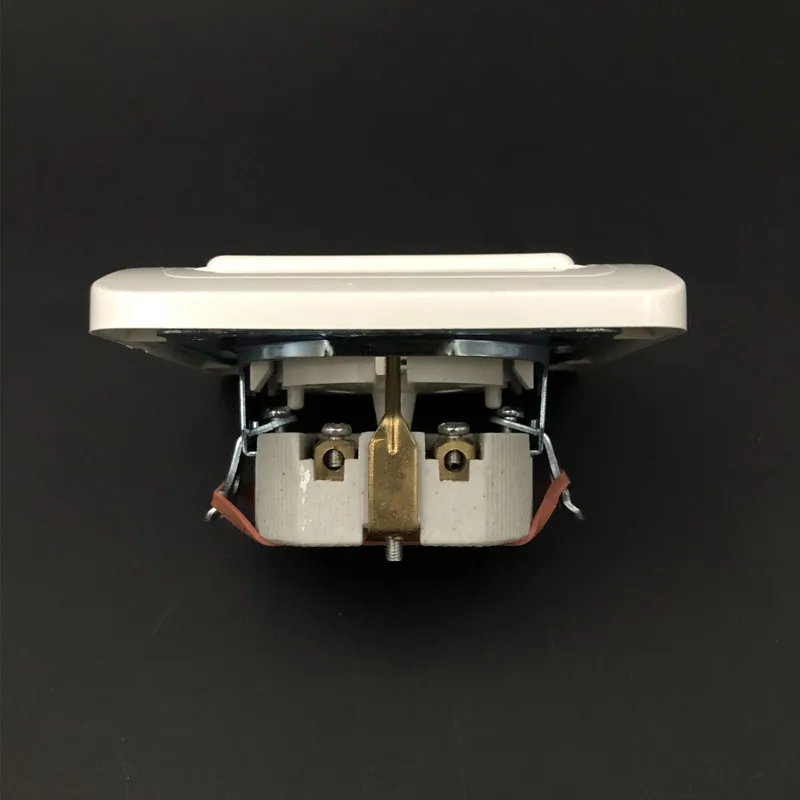 1 шт. Европейская стильная розетка с крышкой водонепроницаемая 80*80 мм 250/16A