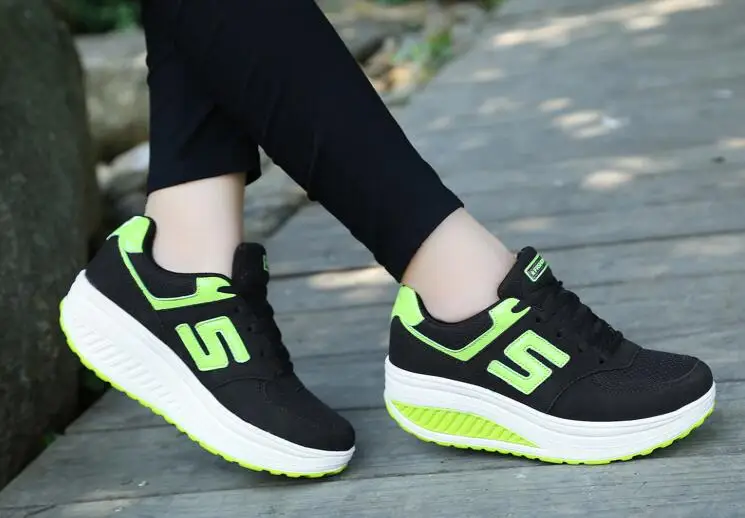 Akexiya/женские кроссовки на танкетке спортивная обувь с дышащей сеткой женская для