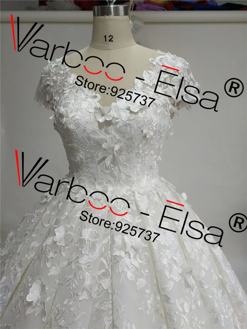 Элегантное винтажное свадебное платье с v образным вырезом и кружевной