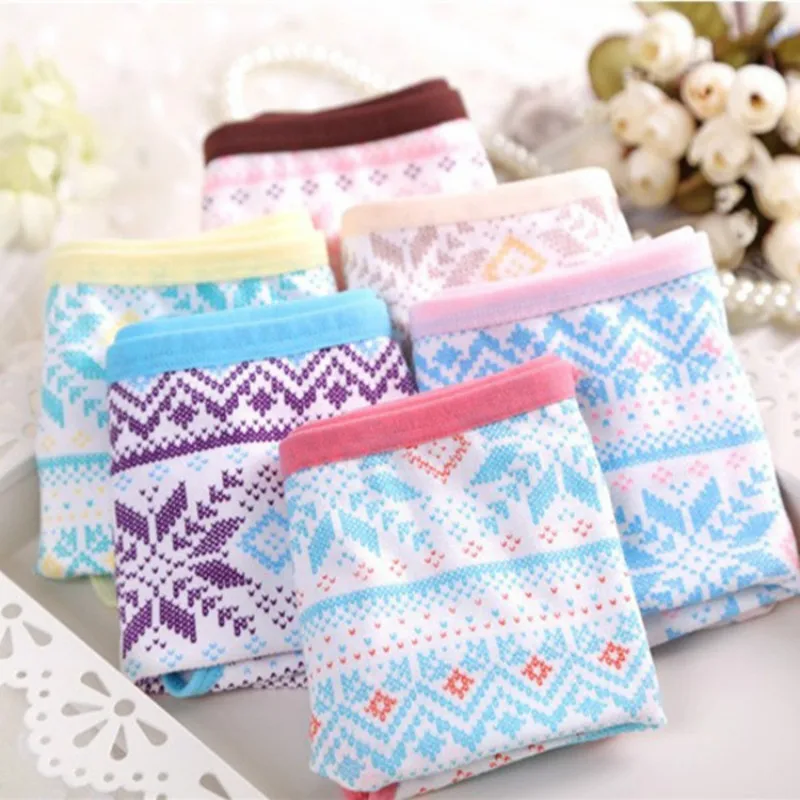 

2019 New Cotton Breathable Snowflake Pattern Girl Short Briefs Printing Kids Underwear Woman Suitable For 12-20 Year Clothes