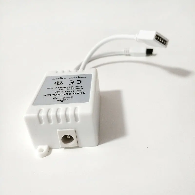 DC12V / 24V 40Key ИК RGBW светодиодный контроллер 5 Pin 2A x 4 канала диммер для