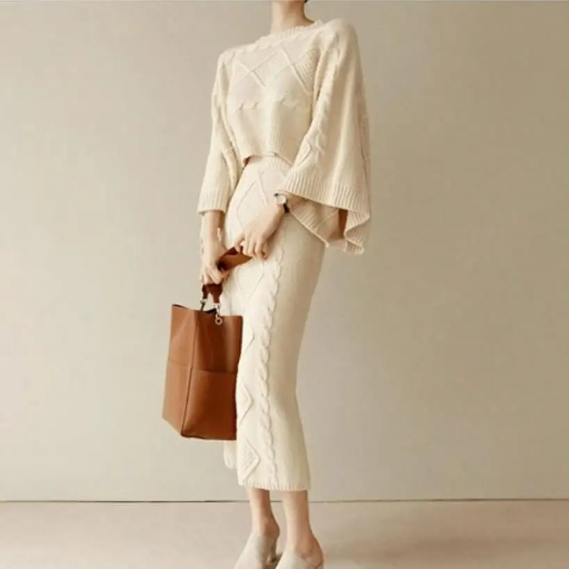 Женский трикотажный костюм новый модный свитер + |