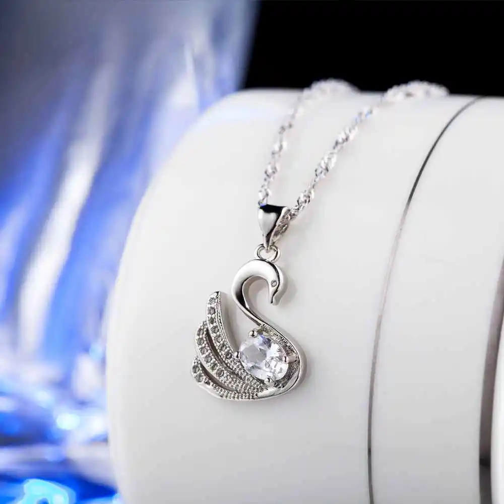 

925 Sterling Silver Moon NecklaceTrendy Fashion Charms CuteCubic Zirconia Crystal Necklaces Women Girl Pendant Jewelry