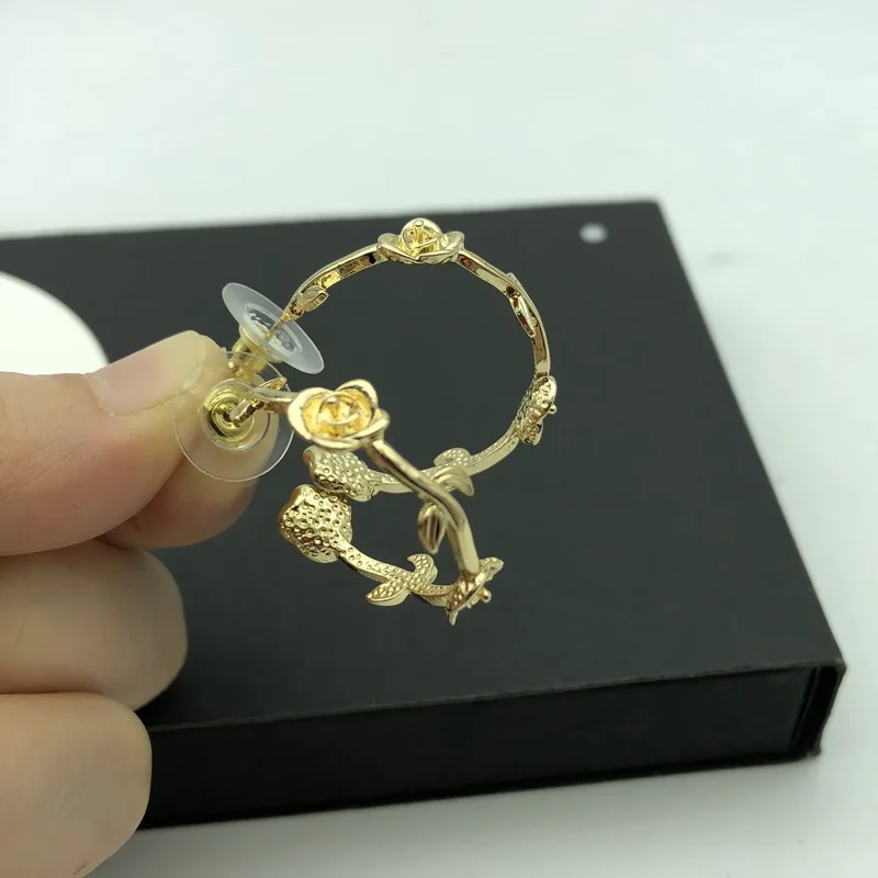 Женские серьги гвоздики в виде Розы TOTASALLY Модные Винтажные металлическом стиле