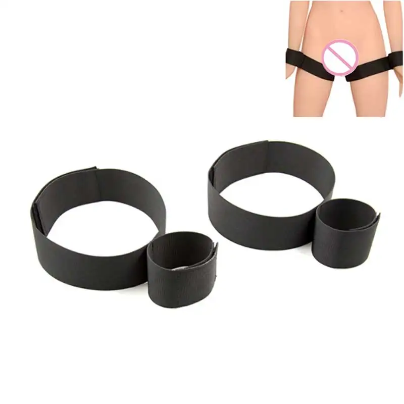 Система удерживающего ремня на бедра и запястье подключается к запястью фетиш