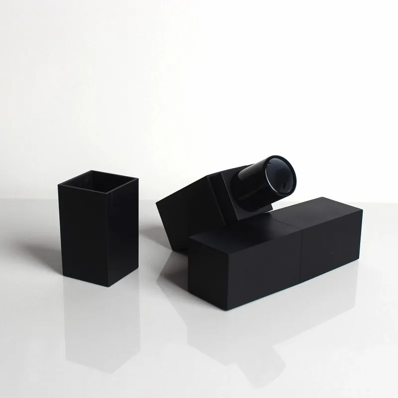 

12pcs/lot Black and Pink Empty High Quality Plastic Lipstick Tube Lipstick Gloss Container DIY Lipstic Lip Balm Tube