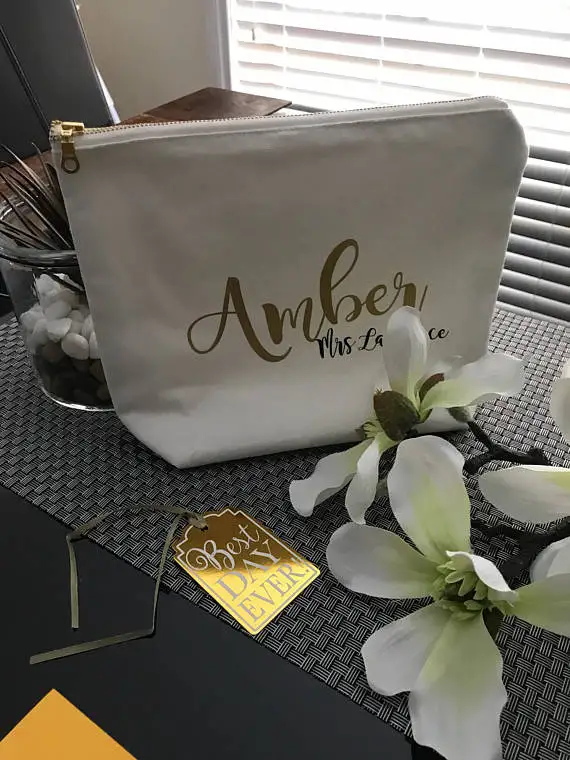

personaliz name Make Up title wedding bride Bridesmaid Makeup Gift comestic Bags pouches Maid of Honour Bridal Party purses