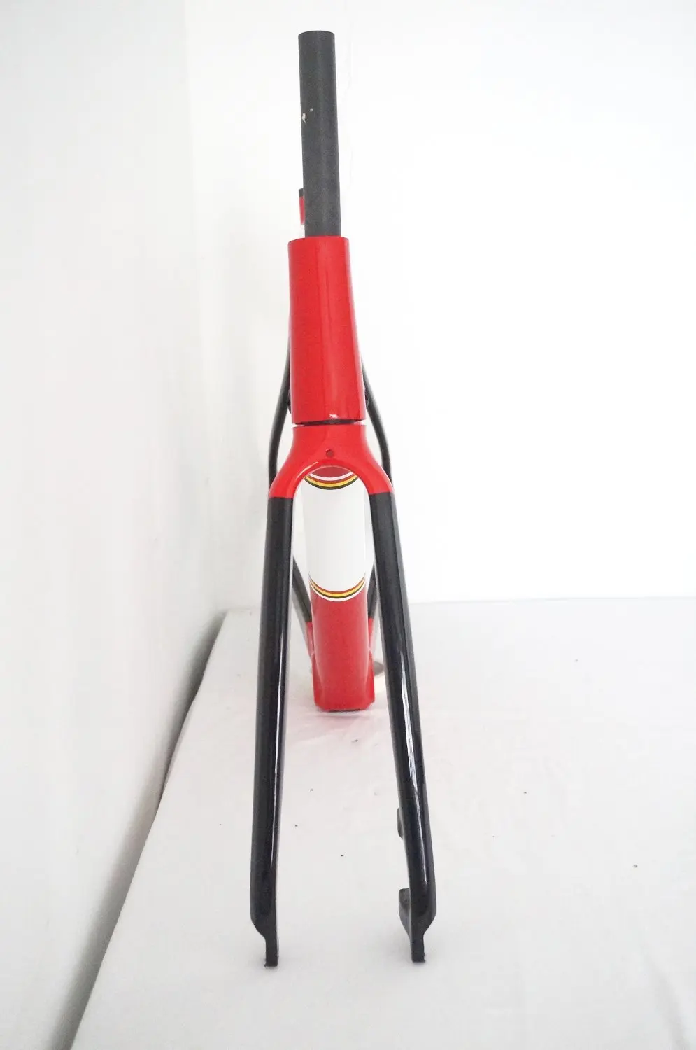 Каркасный дисковый тормоз 135 * 9QR рама для велосипеда из углеродного волокна