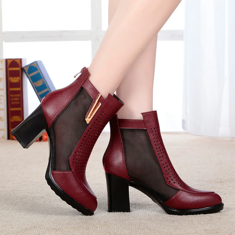 Женские сетчатые сандалии на высоком каблуке с перфорацией большие размеры 40 41