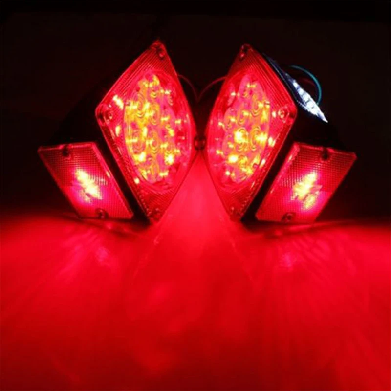 

1Pair Square Car Rear Tail Lights Red Stop Brake Lamp 12V Truck Trailer Lorry License Plate Lamp