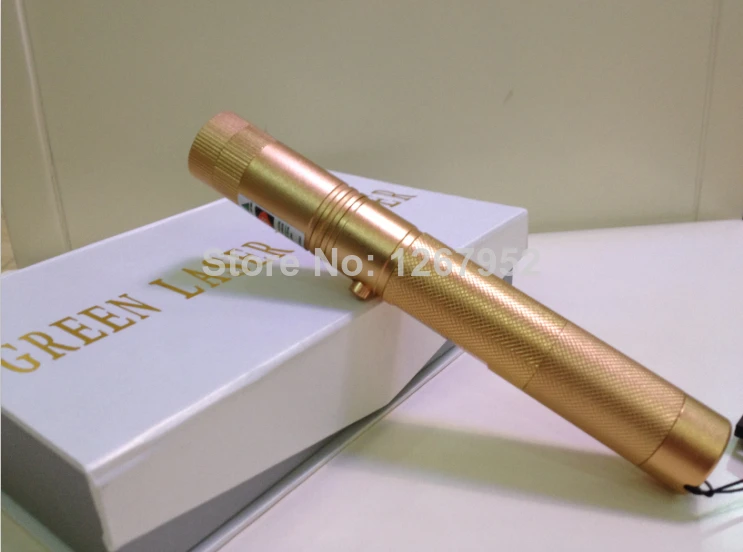 SJ98-2015-new-cost price 10000mw 532nm high powere Focusable SDLaser 303 2in1 green laser pointer with charger battery burning M |
