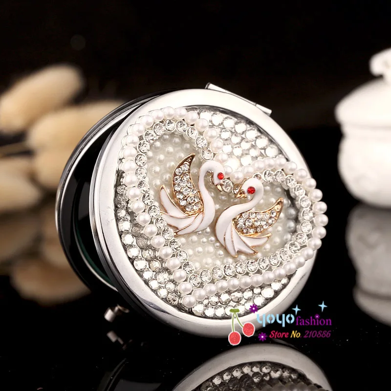 Engrave words free wedding party bridesmaid promotional gifts bling heart couple swan mini beauty makeup compact pocket mirror | Дом и сад