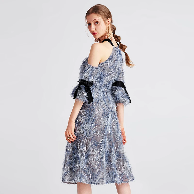 Женское платье с лямкой на шее YIGELILA летнее до колена открытыми плечами и рукавами