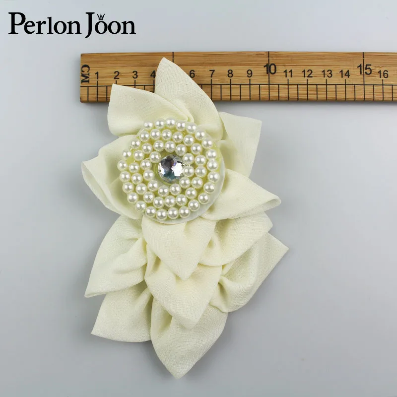 1 PCS Hot white pearl beaded leaf chiffon fabric Epaulette handmade craft sew on clothing hat decoration SG015 | Дом и сад