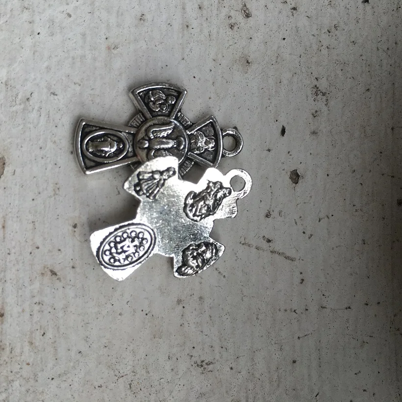 Католический под старину с серебряным покрытием Святой Шарм Цепочки и ожерелья