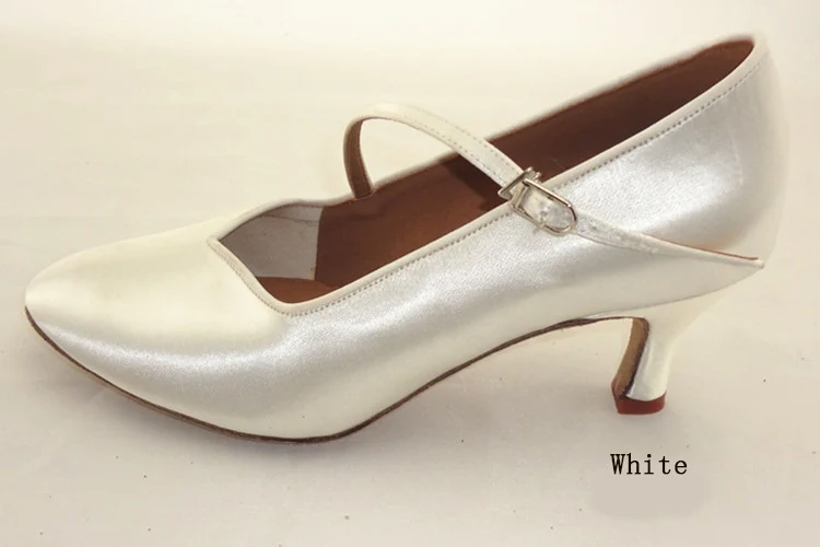 White satin Кроссовки для латинских танцев; Брендовая женская обувь высокого качества из атласа; женская обувь для аэробики; спортивная обувь для девочек с пряжкой; купоны для танцев; BD138; Лидер продаж - Цвет: White satin