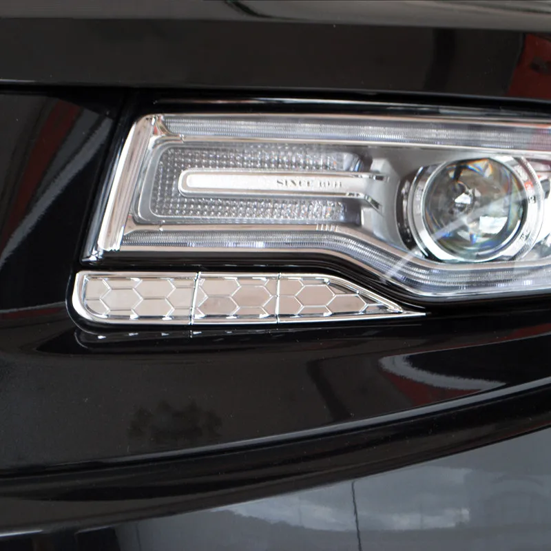 Для Jeep Grand Cherokee- передняя фара с распылителем+ крышка фары с хромированной отделкой для бровей